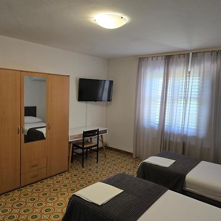 Apartment Dragica Porec Exterior photo
