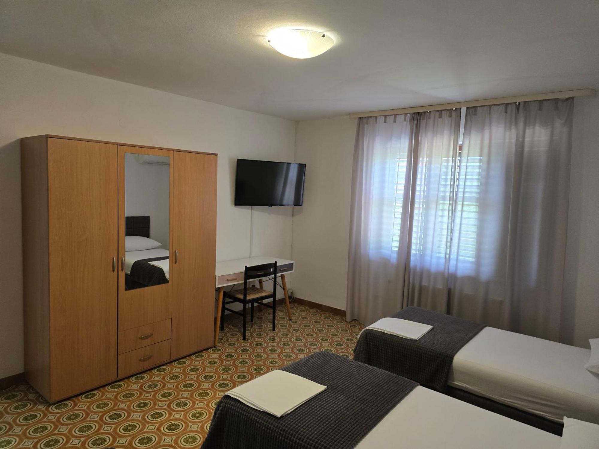 Apartment Dragica Porec Exterior photo